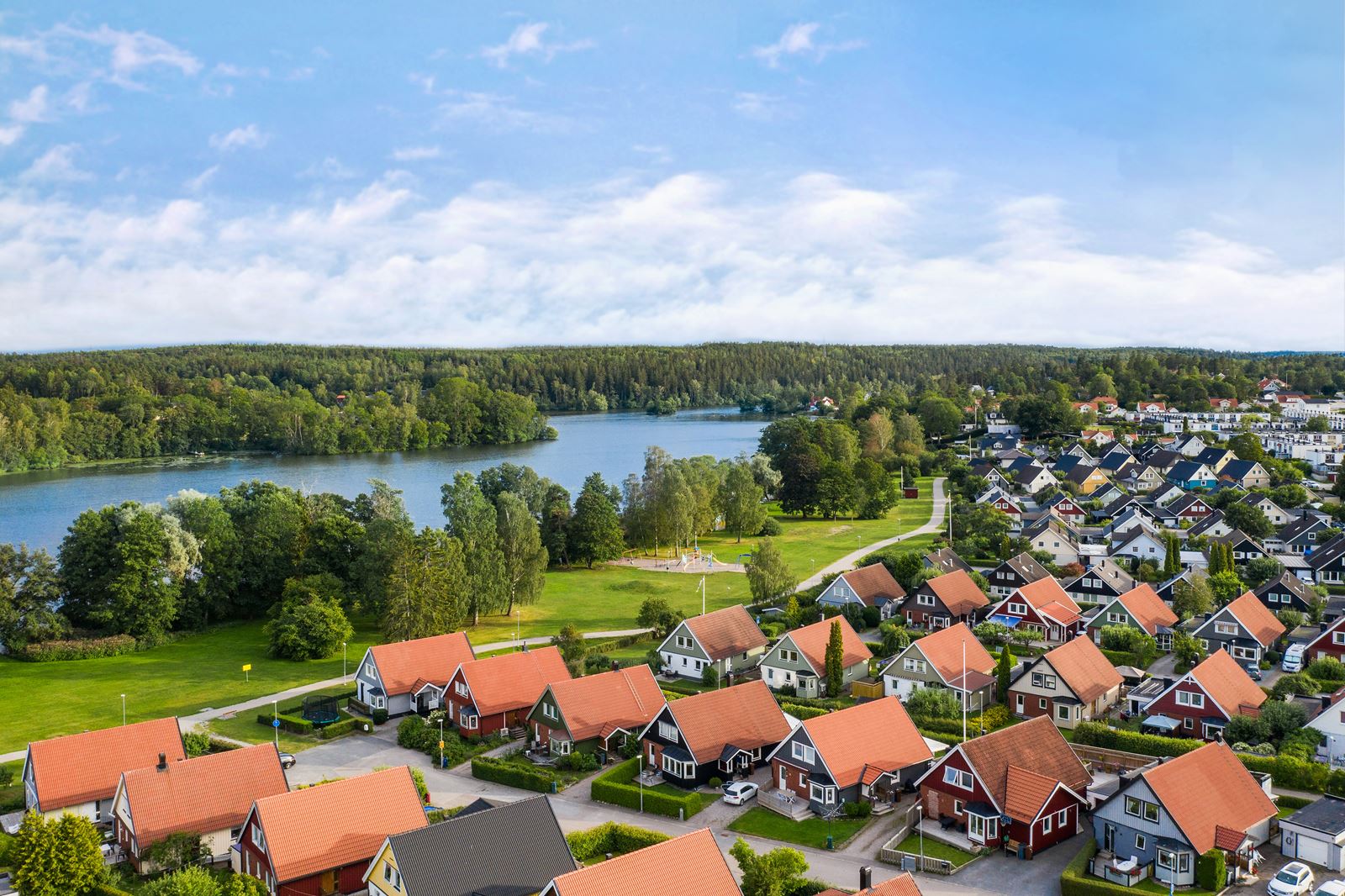 Mäklare Upplands Väsby — Bjurfors