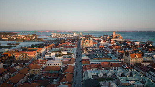 Hus till salu i Kalmar: Bjurfors mäklare i Kalmar guidar dig när du ska köpa hus i Kalmar och på Öland