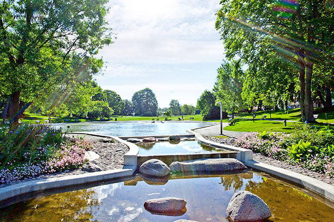 Fredhällsparken, Kungsholmen, där Bjurfors fastighetsmäklare på Fredhäll och Kungsholmen är din lokala expert på fastighetsaffärer